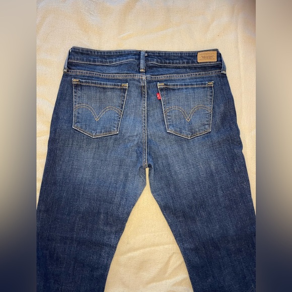 Levi’s Low Boot Cut - Picture 3 of 10